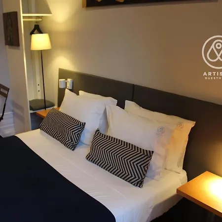 ゲストハウス Artistic *