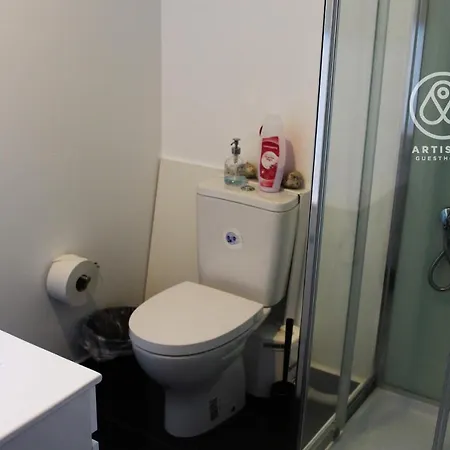 ゲストハウス Artistic トマール